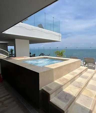 Penthouse Con Hermosa Vista Al Mar
