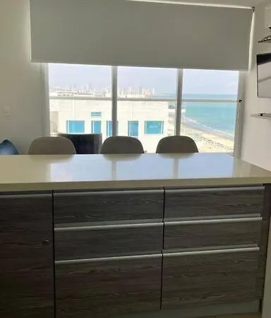 Penthouse Con Hermosa Vista Al Mar Apartamento